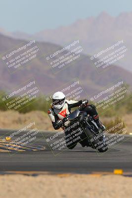 media/Nov-06-2023-Moto Forza (Mon) [[ce023d0744]]/3-Intermediate Group/Session 3 (Turn 5)/